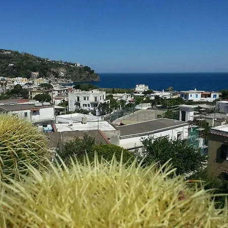 בית נופש Il Panorama איסקיה